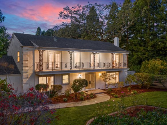 243 Selby Lane